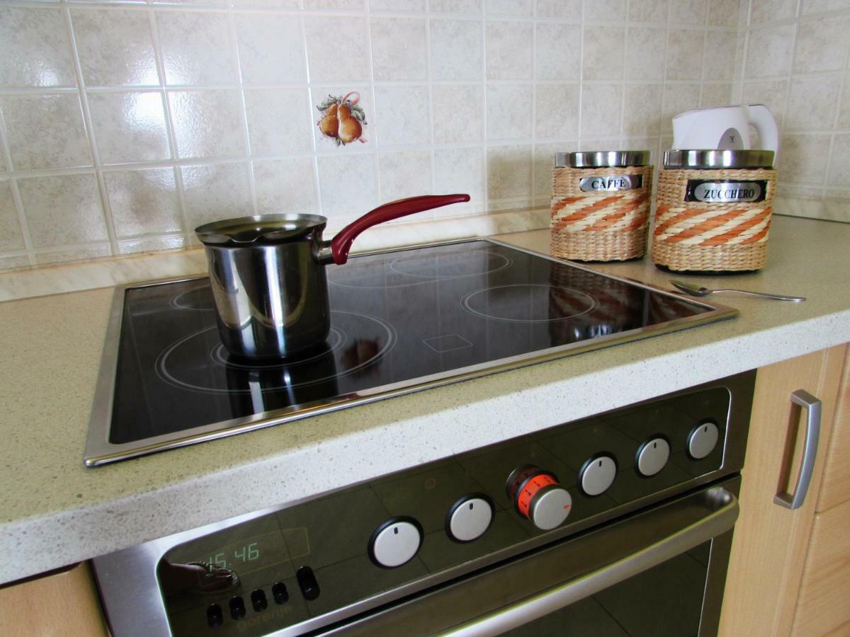 Apartmani Podobnik Klenovica Buitenkant foto