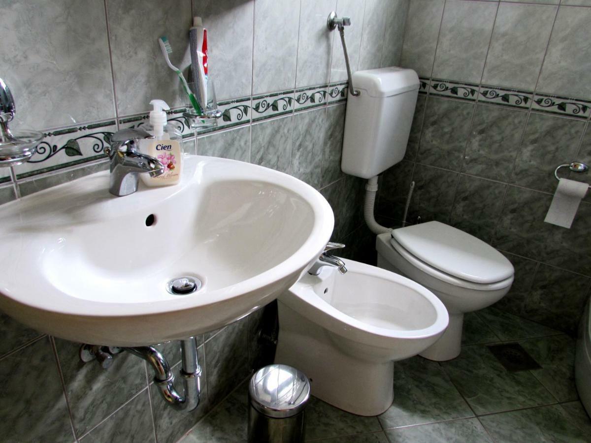 Apartmani Podobnik Klenovica Buitenkant foto