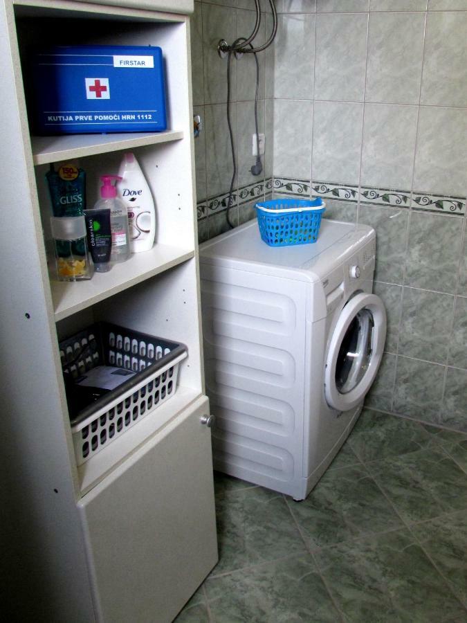 Apartmani Podobnik Klenovica Buitenkant foto